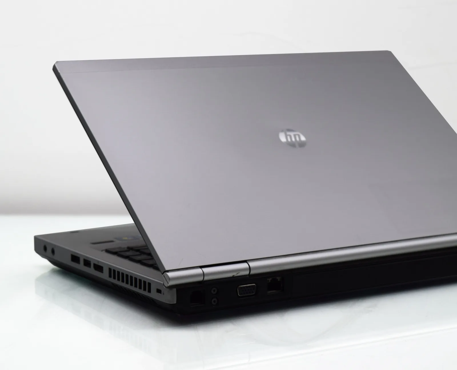 HP EliteBook 8460P Laptop - Core i5 / 4GB RAM / 500GB HDD view 1